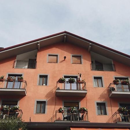 Hotel Cristina Verrayes Buitenkant foto