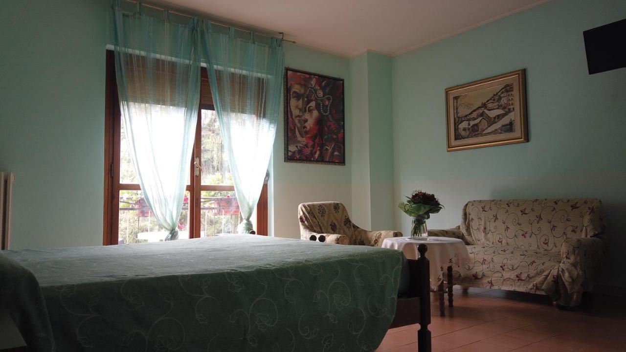 Hotel Cristina Verrayes Buitenkant foto
