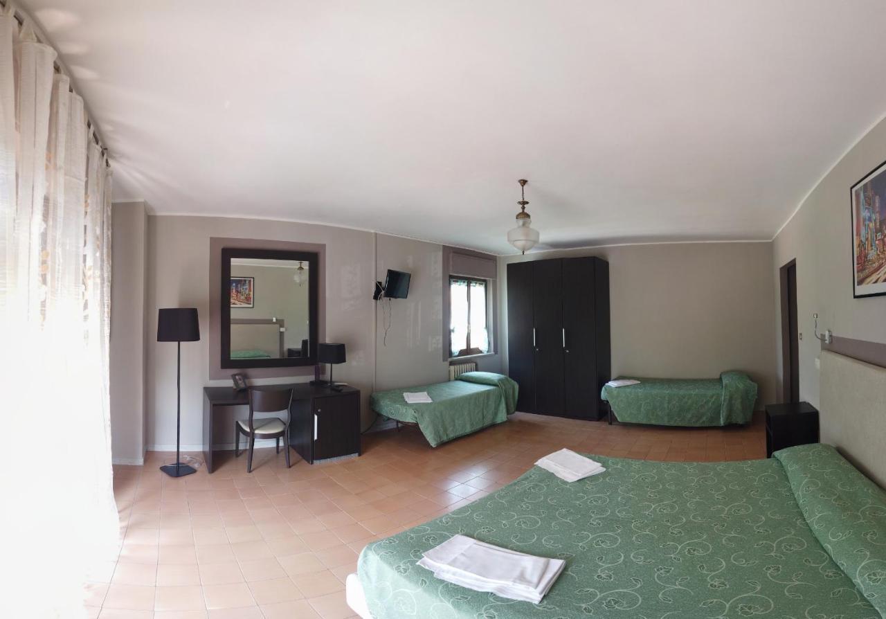 Hotel Cristina Verrayes Buitenkant foto